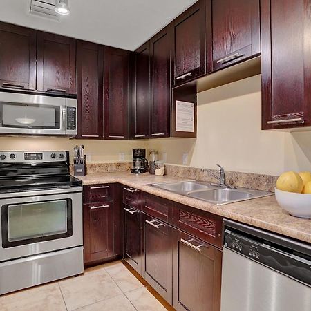 Dharma Home Suites South Miami At Red Road Commons Extérieur photo