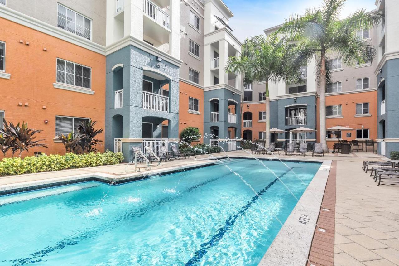 Dharma Home Suites South Miami At Red Road Commons Chambre photo