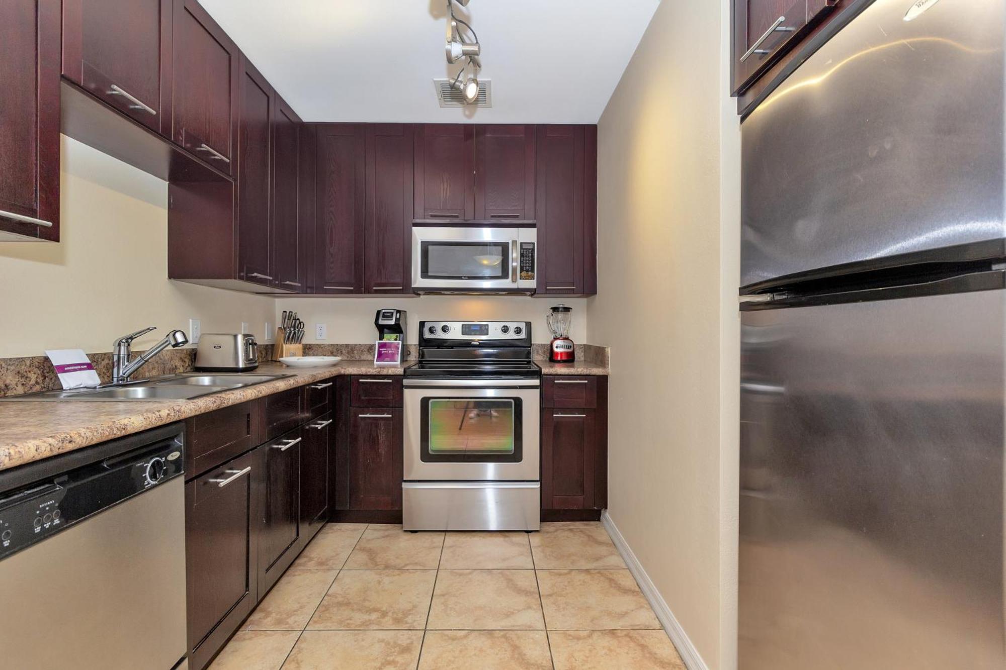 Dharma Home Suites South Miami At Red Road Commons Extérieur photo