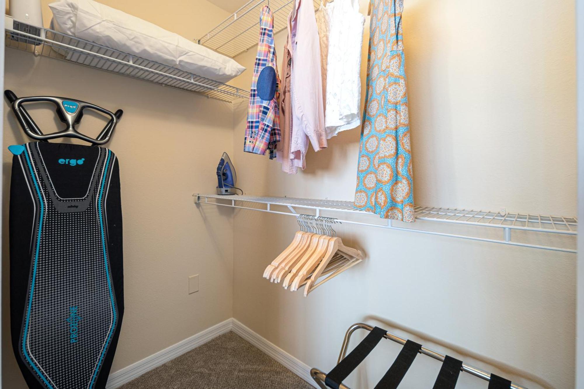 Dharma Home Suites South Miami At Red Road Commons Extérieur photo